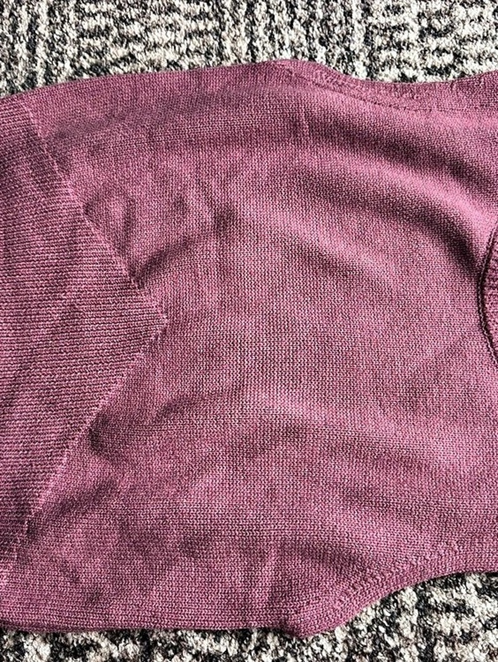 TRUTH Crew Neck Sweater in Pink Like New